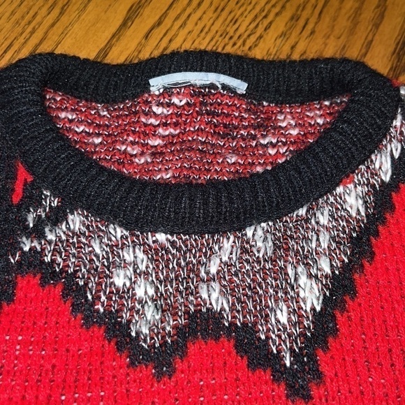 ADELE Vintage Geometric Crewneck Knit Sweater. - Picture 8 of 11